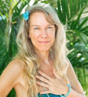 Julie Claire 300x300